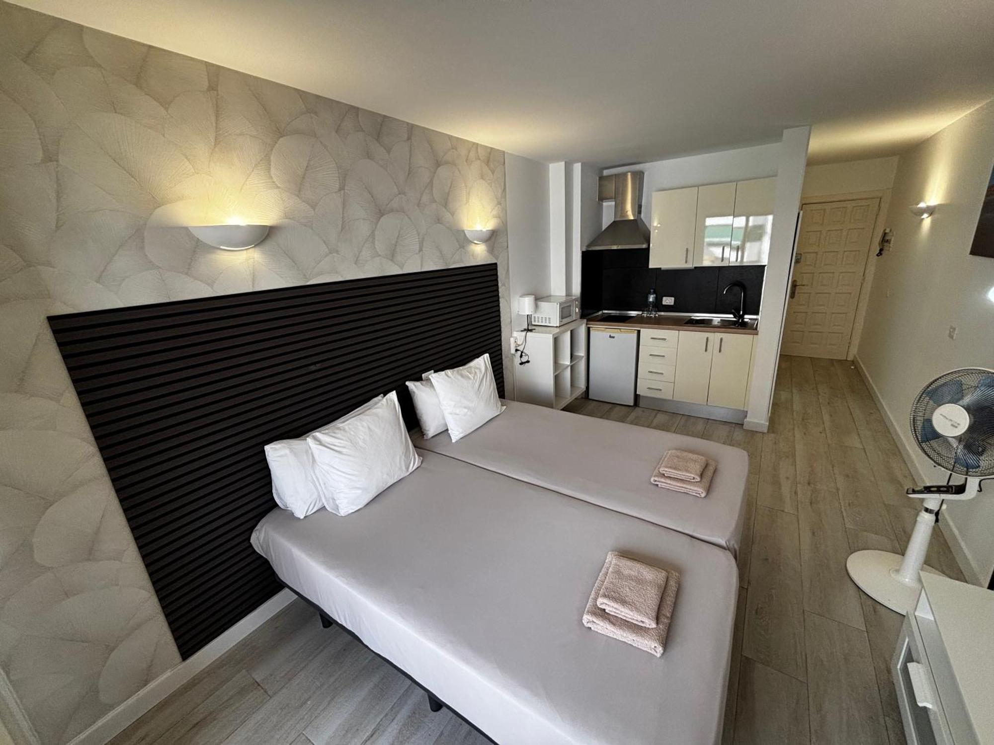 Cozy Studio In Los Cristianos Beach Free Wifi อาโรนา ภายนอก รูปภาพ