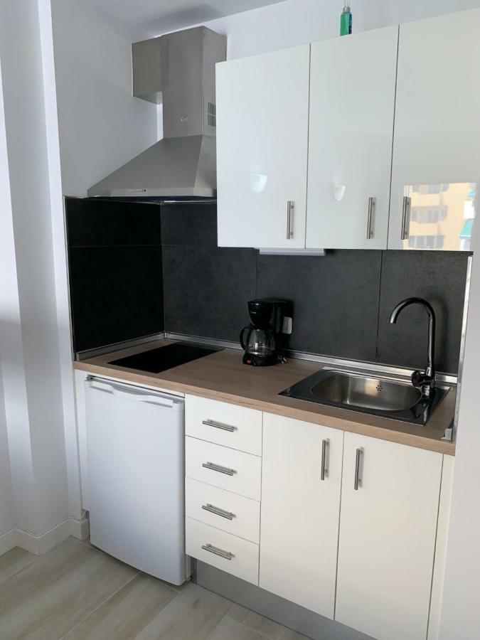 Cozy Studio In Los Cristianos Beach Free Wifi อาโรนา ภายนอก รูปภาพ